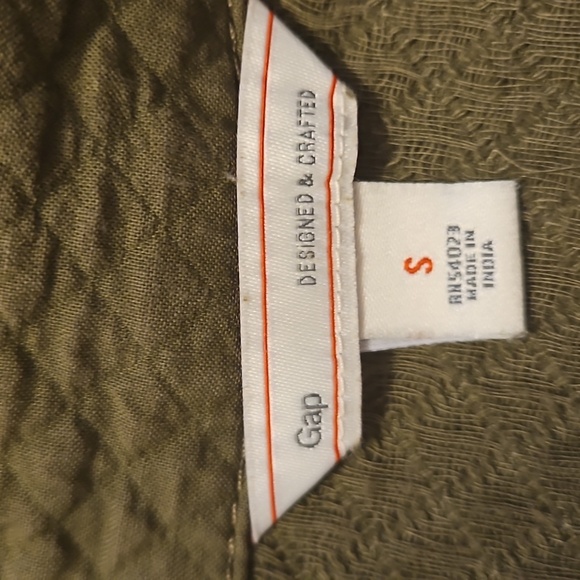 GAP Quilted Zippered-Pockets Shift Dress, Olive Green, Size S - Picture 4 of 6